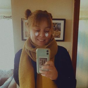 Meet your Posher, Andrea